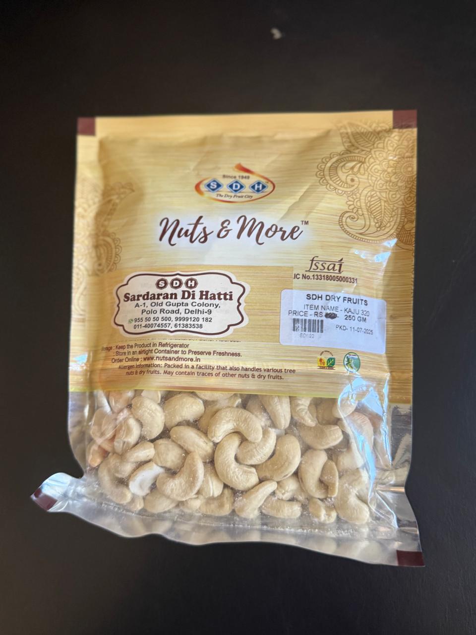 PREMIUM CASHEW NUTS/KAJU (MEDIUM) 250g