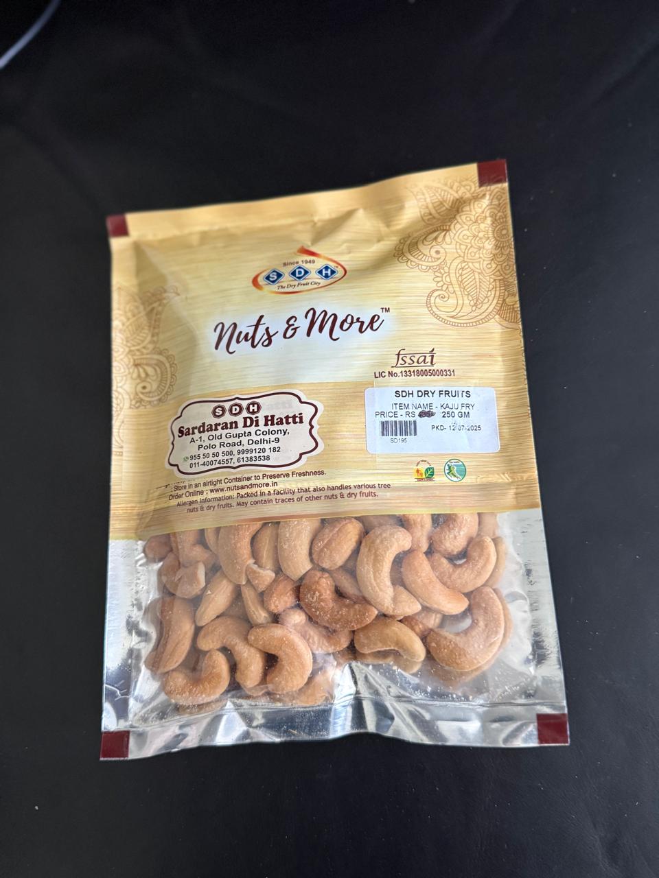 PREMIUM CASHEW NUTS/KAJU (FRIED AND LIGHTLY SALTED) 250g